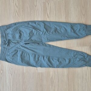 Lululemon Dance Studio Jogger
Tidewater Teal size 8